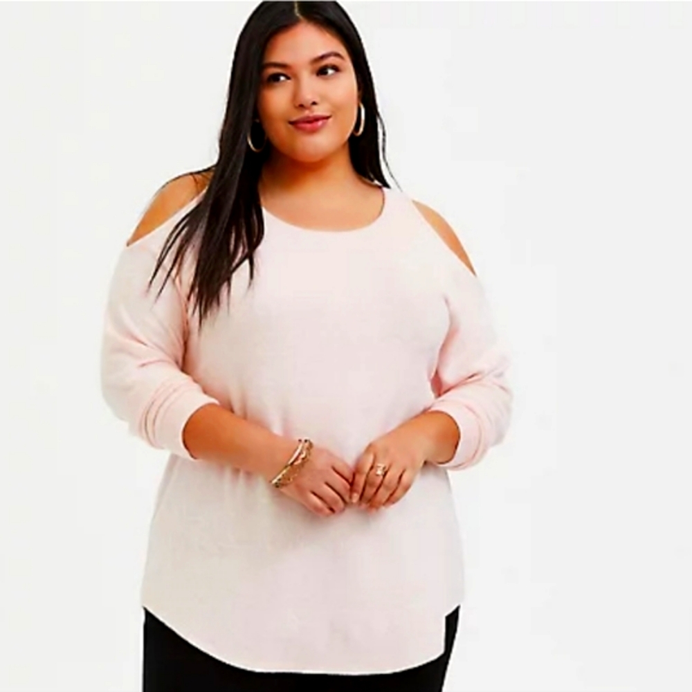 TORRID PINK SUPER SOFT PLUSH COLD SHOULDER TOP